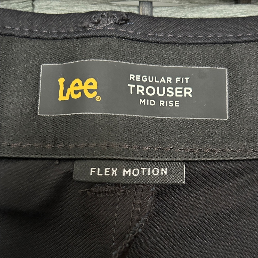 *SALE* Lee Women's Black Dress Pants - NEVER WORN - Picture 3 of 7